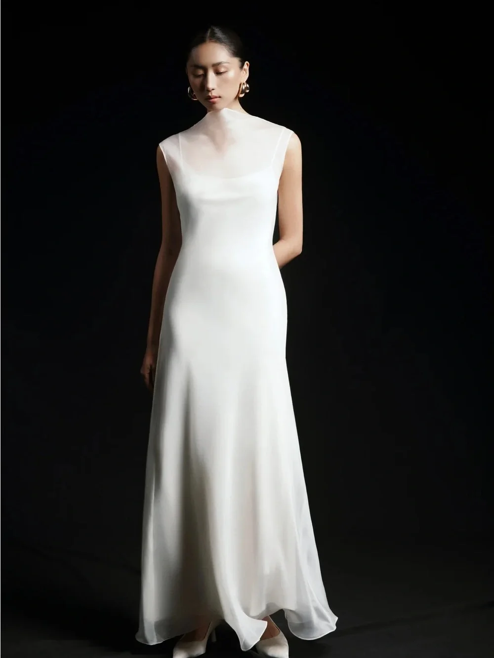Huong - Valentine Dress (M) - Picture 13 of 16